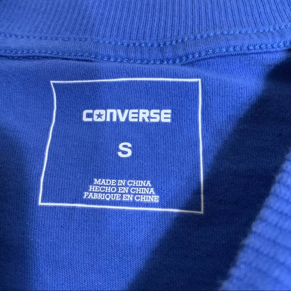 T-Shirt - Picture 2 of 3